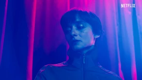 Netflix: Νέο trailer για τη σειρά Copenhagen Cowboy με πολύ νέον, υπόκοσμο και αίμα