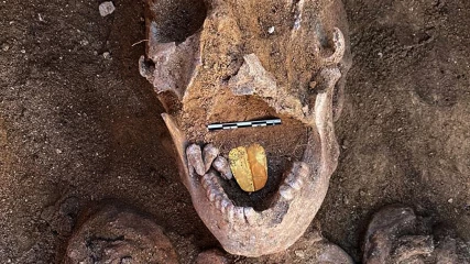 Βρέθηκαν μούμιες με χρυσές γλώσσες σε αιγυπτιακή νεκρόπολη (ΕΙΚΟΝΕΣ)