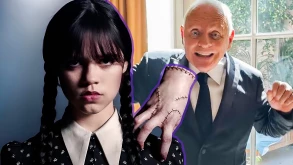 Wednesday: Ο Anthony Hopkins μιμείται το χέρι και γίνεται viral! (ΒΙΝΤΕΟ)