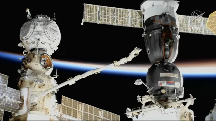 Η Roscosmos σχεδιάζει αποστολή διάσωσης για το πλήρωμα του ISS