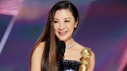 Golden Globes 2023: Η Michelle Yeoh είπε “Βουλώστε το“ όταν πήγαν να της κόψουν την ομιλία (ΒΙΝΤΕΟ)