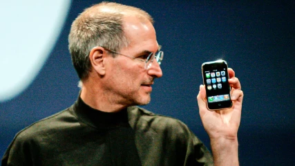 Μία γυναίκα κρατούσε σφραγισμένο iPhone από το 2007 - Μαντέψτε πόσο θέλει να το πουλήσει!