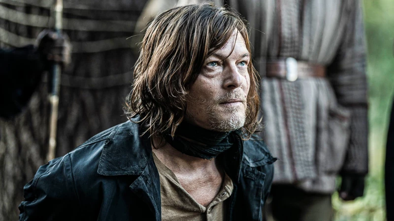 The Walking Dead: Ο Daryl του Norman Reedus πάει στην Γαλλία που είναι γεμάτη ζόμπι – Δείτε εικόνες