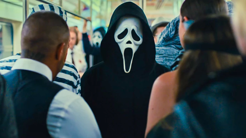 Τρομοκρατεί τον κόσμο ο Ghostface στην πραγματική ζωή ενόψει του Scream 6 (ΦΩΤΟ)