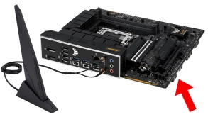 Η ASUS έφτιαξε ανάποδη μητρική που τα καλώδια μπαίνουν από πίσω!