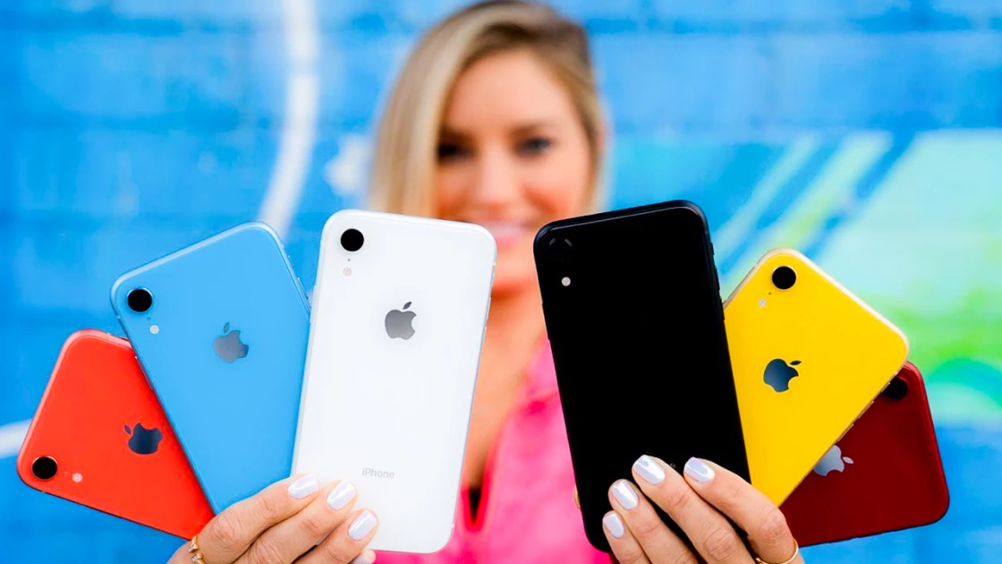 The color of your mobile phone says the following about your personality
