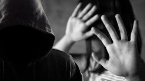 Θύματα έχασαν €3.5 εκατομμύρια σε απάτη εκβιασμού παιδικής κακοποίησης