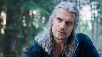 The Witcher: Το Netflix σχολιάζει το πώς θα αλλάξει ο Geralt του Henry Cavill στον Liam Hemsworth