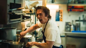 “Ναι σεφ!“: O Jeremy Allen White του The Bear παραδέχεται ότι του λένε παντού την ατάκα του