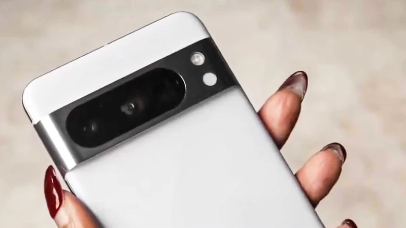Διέρρευσαν τα specs του Google Pixel 8 Pro