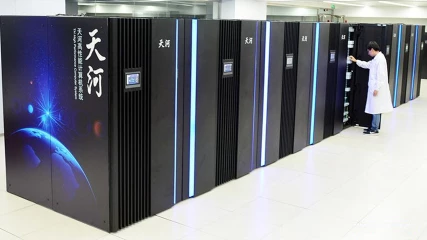 Η Κίνα εγκαινίασε νέο υπερυπολογιστή απίστευτης κλίμακας