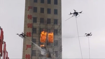 Πυροσβεστικά drones χρησιμοποιούνται για κατάσβεση πυρκαγιών σε ουρανοξύστες (ΒΙΝΤΕΟ)