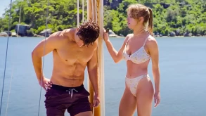 Sydney Sweeney και Glenn Powell έχουν καυτή χημεία στη νέα τους R-rated κωμωδία, Anyone But You