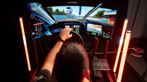 Νέα οθόνη της AOC για sim racers και όχι μόνο