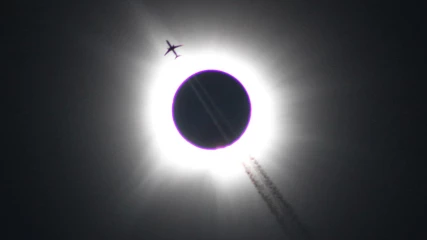 Ολική Έκλειψη Ηλίου 2024: Δείτε μαγευτικές εικόνες και βίντεο