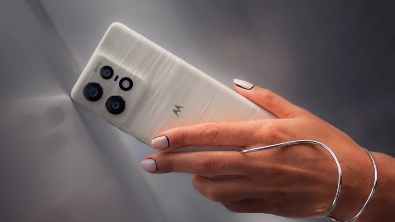 Motorola Edge 50 Pro: Η δυναμική επιστροφή της Motorola