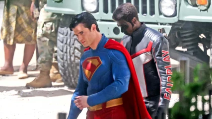 Ο νέος Superman του David Corenswet στις πιο κοντινές φωτογραφίες που είχαμε μέχρι σήμερα