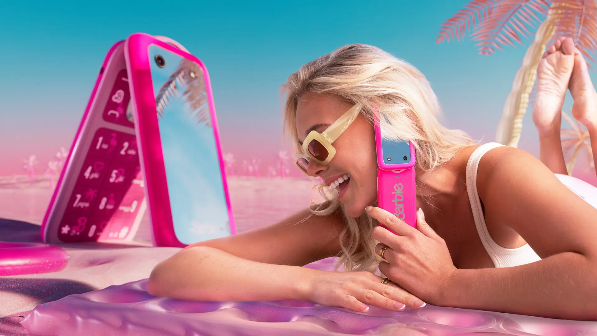 Το Barbie flip phone είναι γεγονός (ΕΙΚΟΝΕΣ)