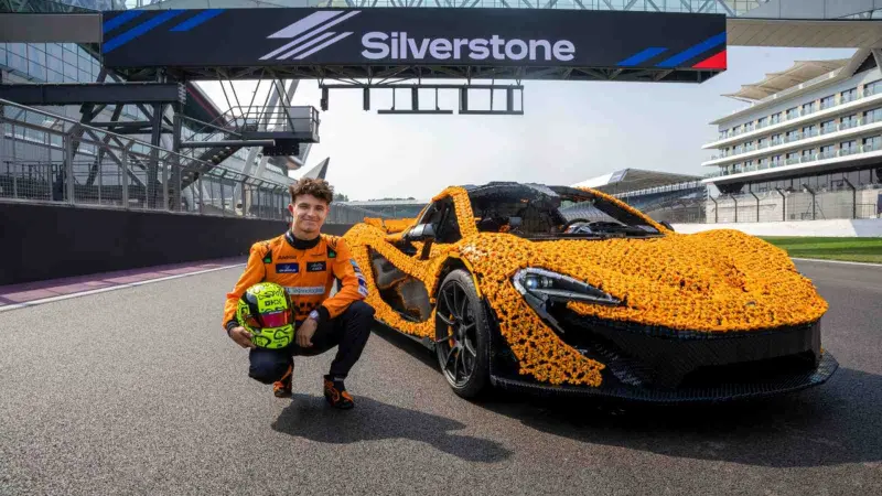 Ο Lando Norris οδηγεί μία McLaren από...LEGO! (ΒΙΝΤΕΟ)