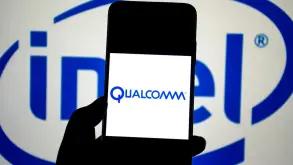 Deal μεγατόνων στην αγορά των chips: Η Qualcomm θέλει να αγοράσει την Intel!