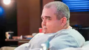 Αγνώριστος ο Πυγμαλίων Δαδακαρίδης με την μεταμόρφωσή του για την παράσταση “Η Φάλαινα” (ΕΙΚΟΝΕΣ)