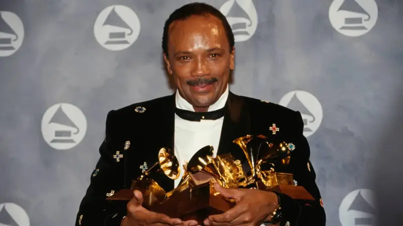 Έφυγε από τη ζωή ο Quincy Jones - Ο μετρ της μουσικής που κατέκτησε το Hollywood