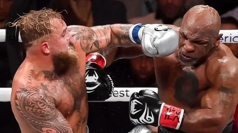 Mike Tyson vs Jake Paul Αποτελέσματα: Έχασε ο πρώην πρωταθλητής στο μεγάλο σόου του Netflix (ΒΙΝΤΕΟ)