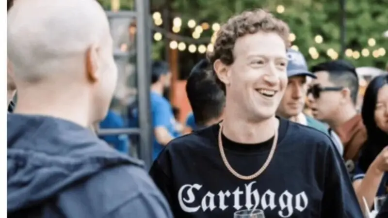 Ο Mark Zuckerberg πουλάει την επιχρυσωμένη αλυσίδα του