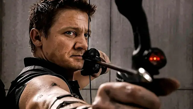 Ο Jeremy Renner μιλά για το ατύχημα που παραλίγο να του κοστίσει τη ζωή