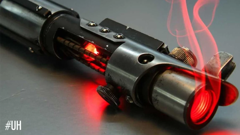 Πυρσός κόβει ατσάλι σαν Lightsaber