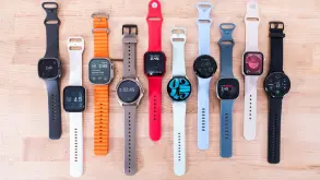Η αγορά των smartwatches σημείωσε πτώση για πρώτη φορά