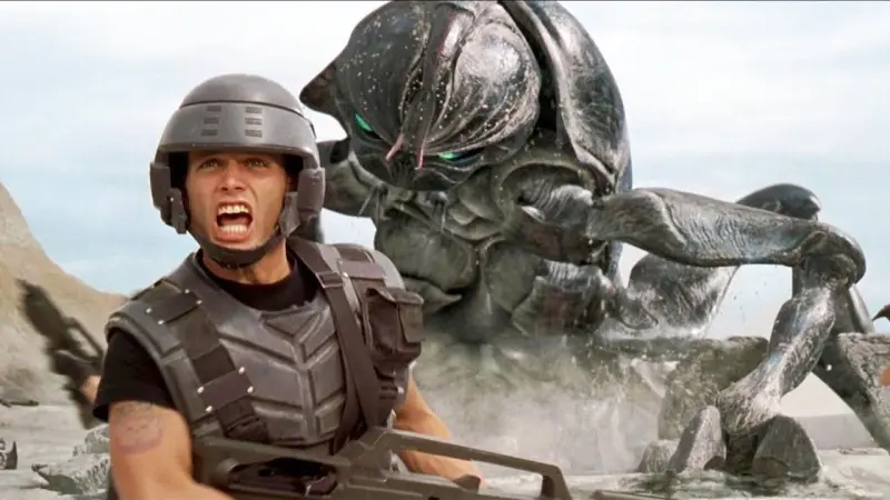 Νέα ταινία Starship Troopers από τον σκηνοθέτη των District 9 και Gran Turismo!