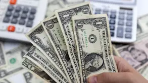 Έρευνα επιβεβαιώνει: Όσο αυξάνεται το εισόδημα αυξάνεται και η ευτυχία