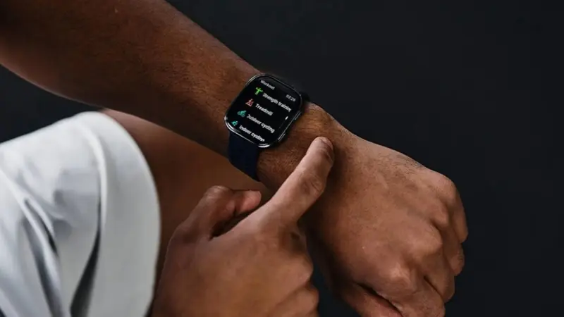 Ανακοινώθηκε το Amazfit Bip 6 στα €75 με AMOLED οθόνη και 14 μέρες μπαταρία