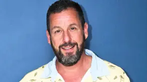 Adam Sandler: Ψηφίστηκε ως ο κορυφαίος κωμικός ηθοποιός όλων των εποχών!