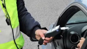 Οδηγός βγήκε θετικός σε αλκοτέστ, αλλά αθωώθηκε λόγω σπάνιου ιατρικού συνδρόμου
