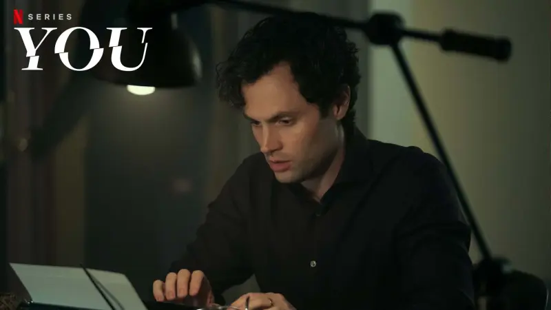 Η τελευταία σεζόν του YOU παίζει από σήμερα στο Netflix!