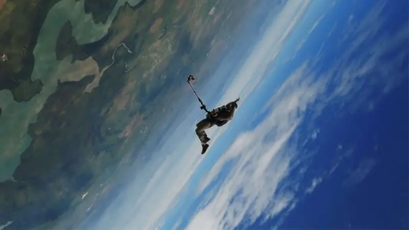 Ο Tom Cruise ξεσηκώνει το ίντερνετ με τρελό stunt για το νέο Mission: Impossible (ΒΙΝΤΕΟ)