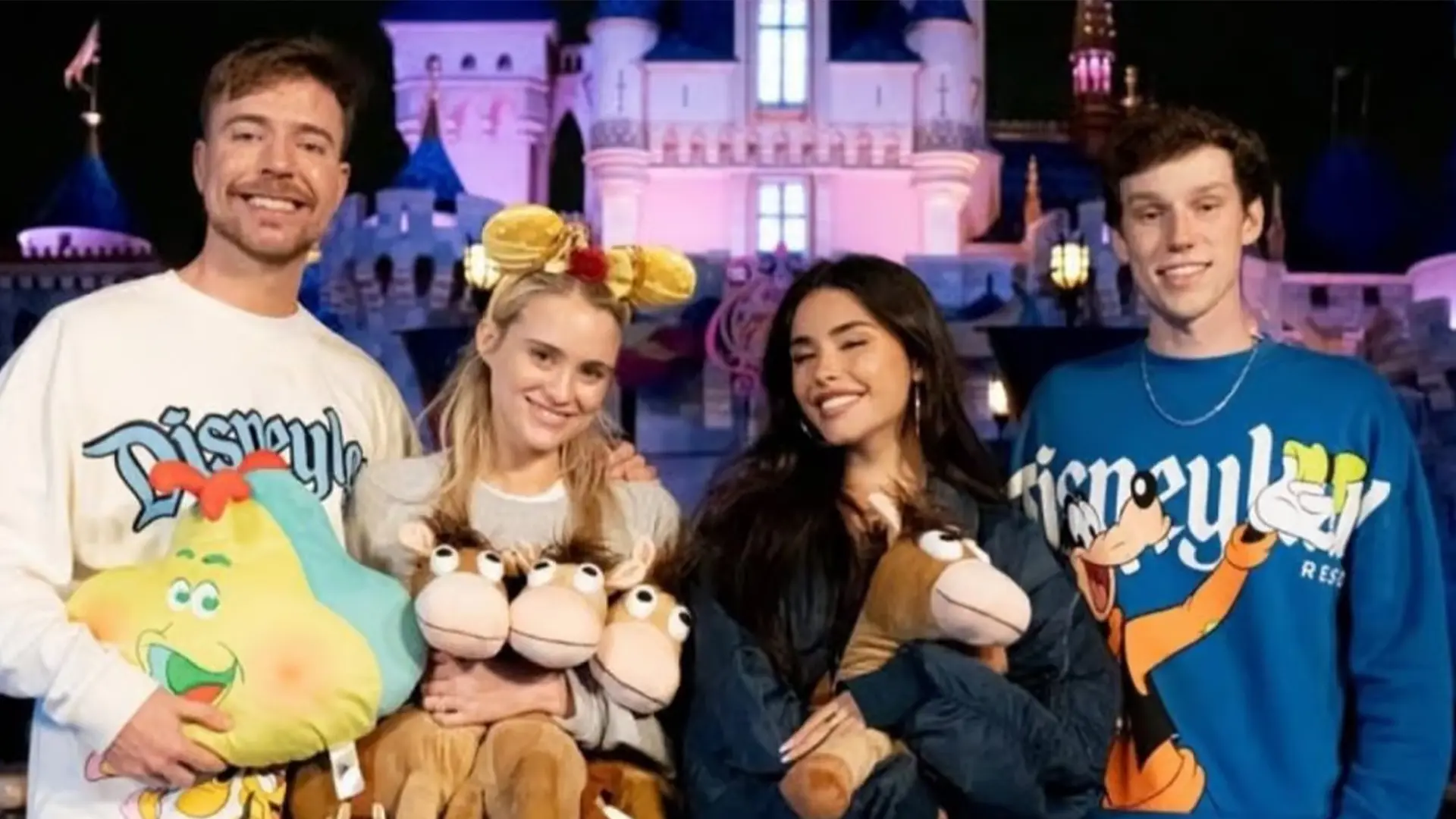 Ο MrBeast έκλεισε όλη τη Disneyland για να βγει ένα ραντεβού!