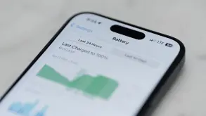 iOS 26: Μεγάλη αλλαγή στην μπαταρία των iPhone