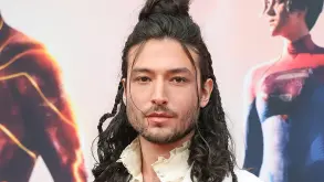 Ο Ezra Miller επιστρέφει στο Hollywood