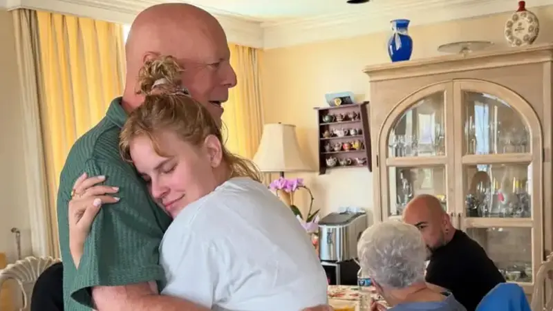 Η κόρη του Bruce Willis μοιράζεται νέες συγκινητικές φωτογραφίες