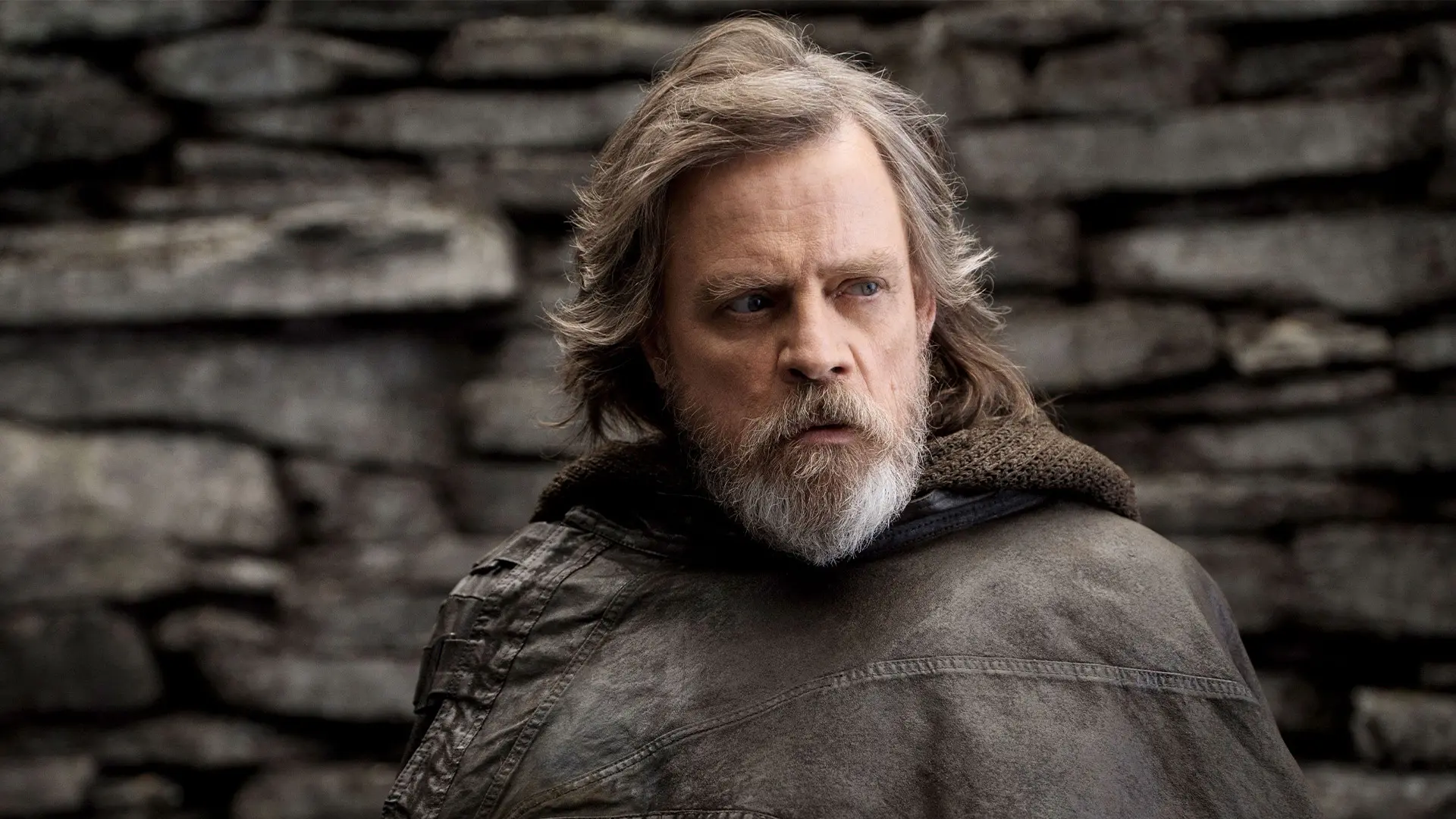Ο Mark Hamill έφτιαξε μια άλλη εκδοχή για την πτώση του Luke Skywalker γιατί δεν τον έπειθε το σενάριο