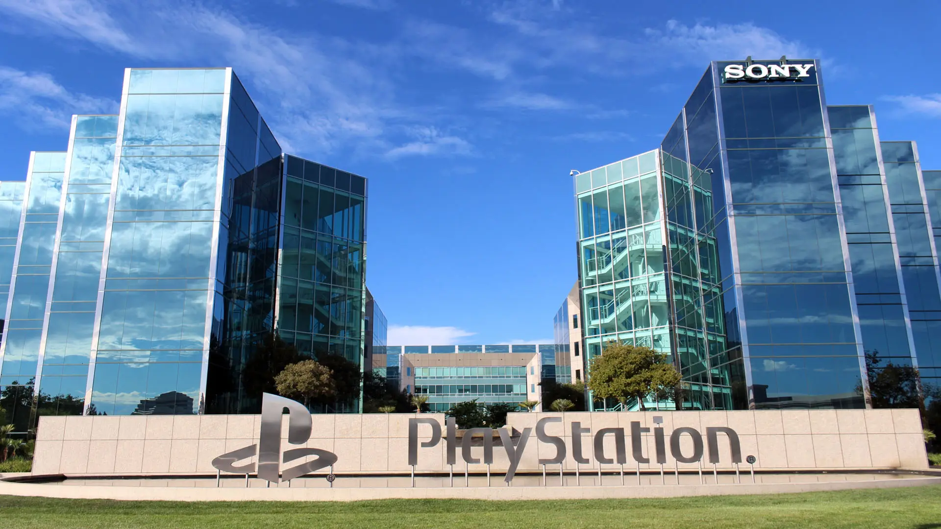 Μια νέα θέση εργασίας στην Sony ίσως υποδεικνύει περαιτέρω μπάσιμο σε multiplatform κυκλοφορίες