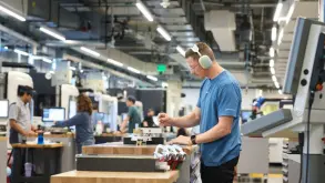Η Apple επενδύει $600 δισεκατομμύρια για να φτιάχνει τα chips της αποκλειστικά στις ΗΠΑ