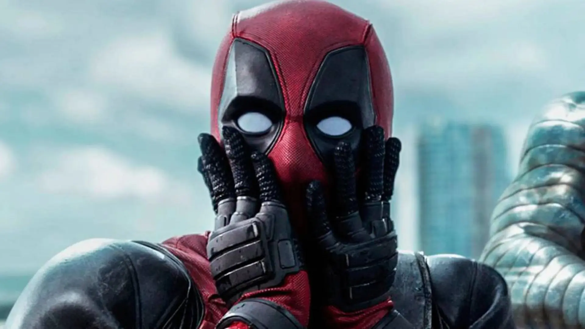 Ο Ryan Reynolds μόλις έκανε tease την εμφάνιση του Deadpool σε επερχόμενο Avengers;