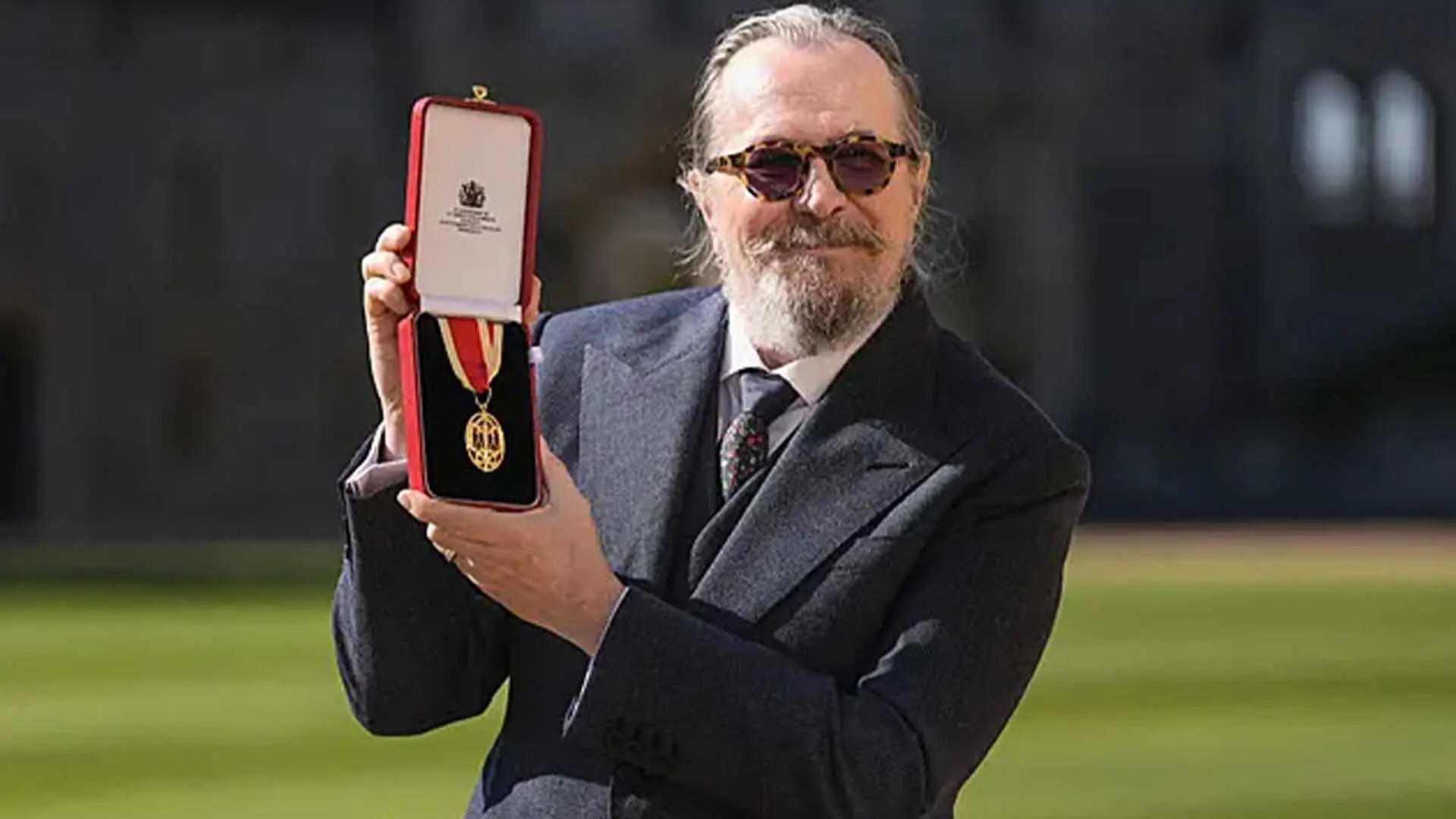Ο Gary Oldman έγινε... Sir!
