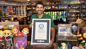 Ο άνθρωπος που έκανε ρεκόρ Guinness με τη μεγαλύτερη συλλογή Zelda στον κόσμο!