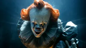 Ο Pennywise αποκαλύπτεται – Δείτε την εμφάνισή του για το IT: Welcome to Derry