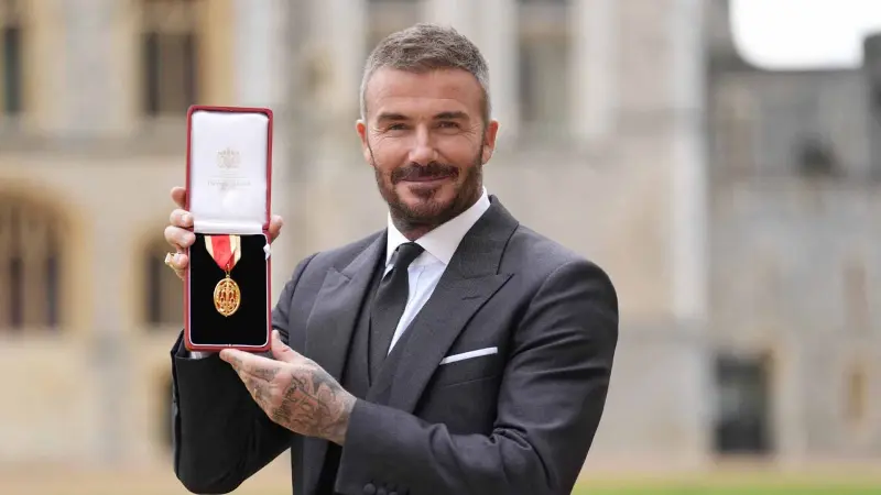 Ο David Beckham έλαβε το ανώτατο παράσημο για την προσφορά του στον αθλητισμό και τη φιλανθρωπία